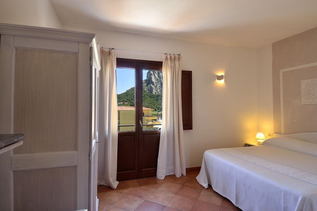 Boutique Hotel Sant'Andrea & Relais San Pantaleo Pokoj fotografie